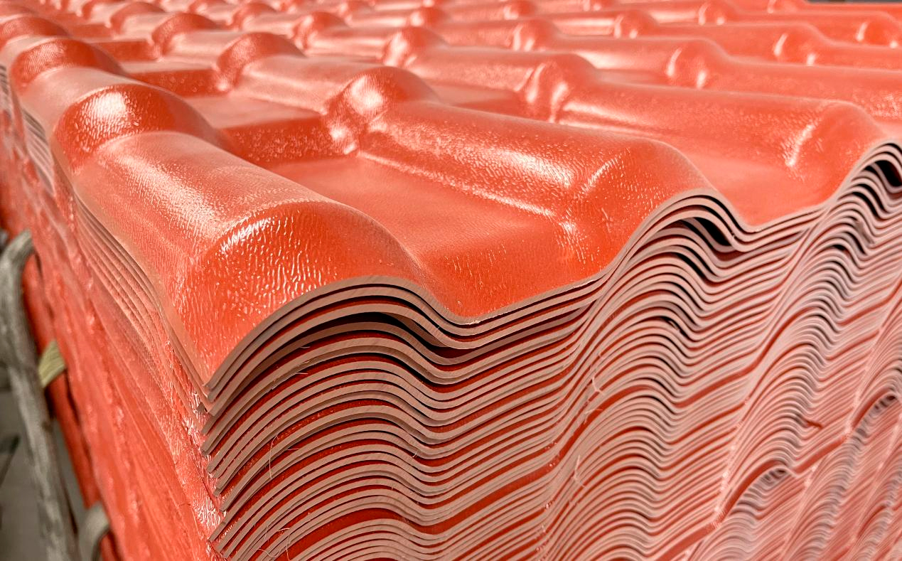 購(gòu)買合成樹(shù)脂瓦時(shí)，選擇經(jīng)營(yíng)模式為廠家直供，有什么巨大的優(yōu)勢(shì)呢