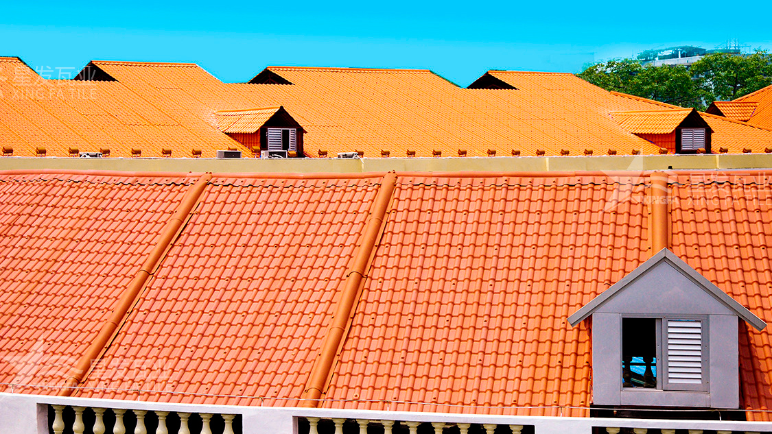 看這里！在你買的樹脂瓦為什么會(huì)開裂褪色？