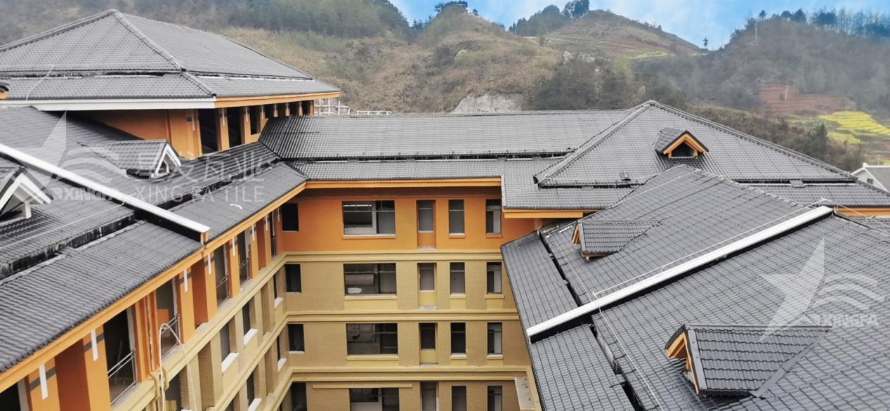 揭秘！包工包料安裝合成樹脂瓦每平方需要多少錢？