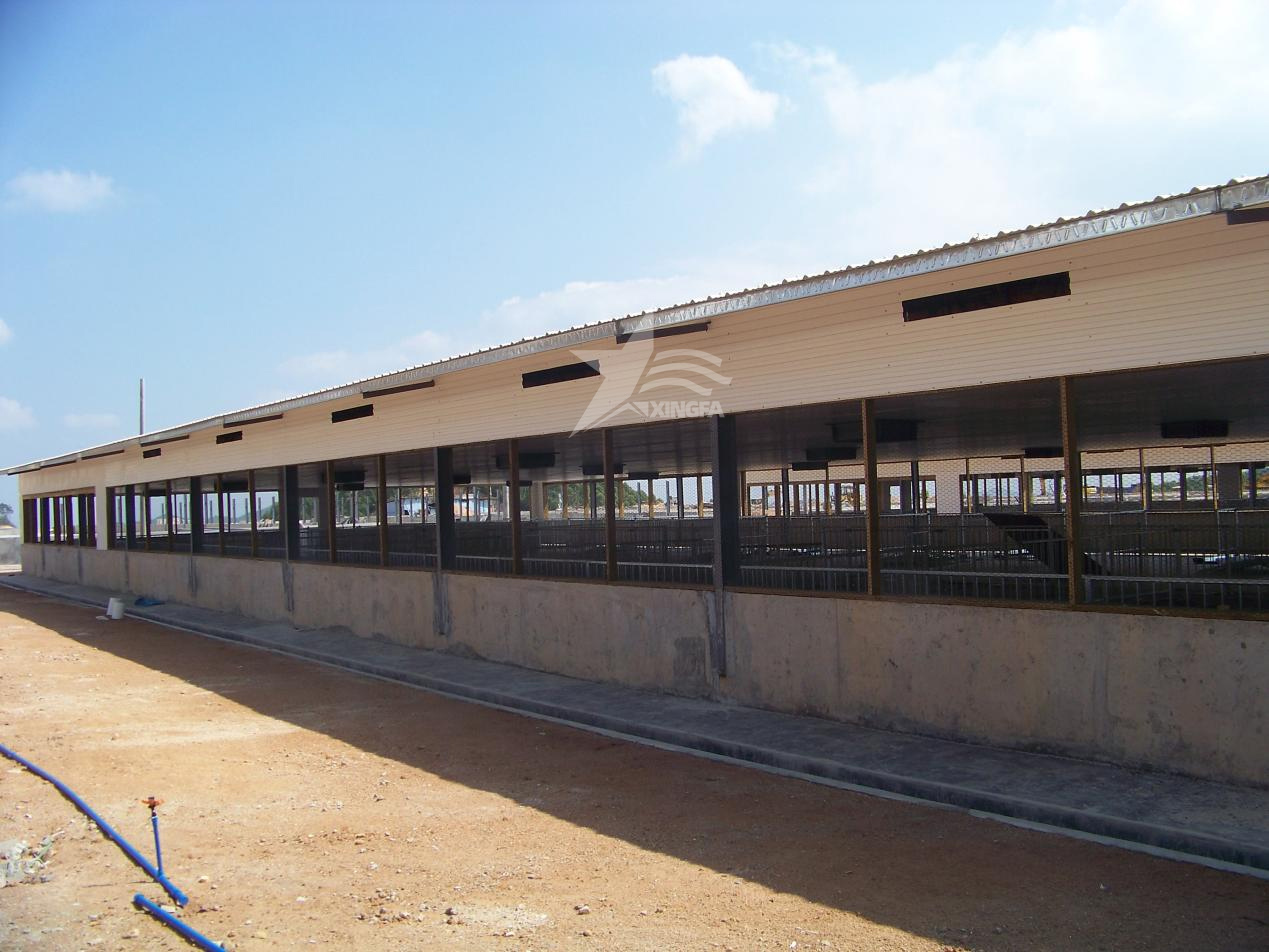 樹(shù)脂瓦：養(yǎng)殖場(chǎng)的避暑勝地，為小動(dòng)物們打造舒適棲息地