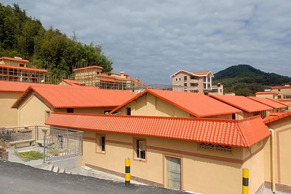 農(nóng)村建房選擇樹脂瓦，到底有什么好處？