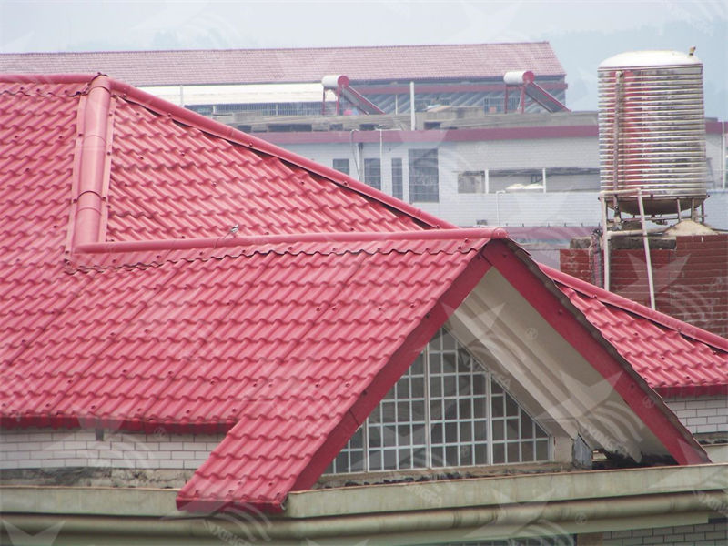 鄉(xiāng)村別墅的屋面新選擇——樹(shù)脂瓦，美觀實(shí)用的典范！